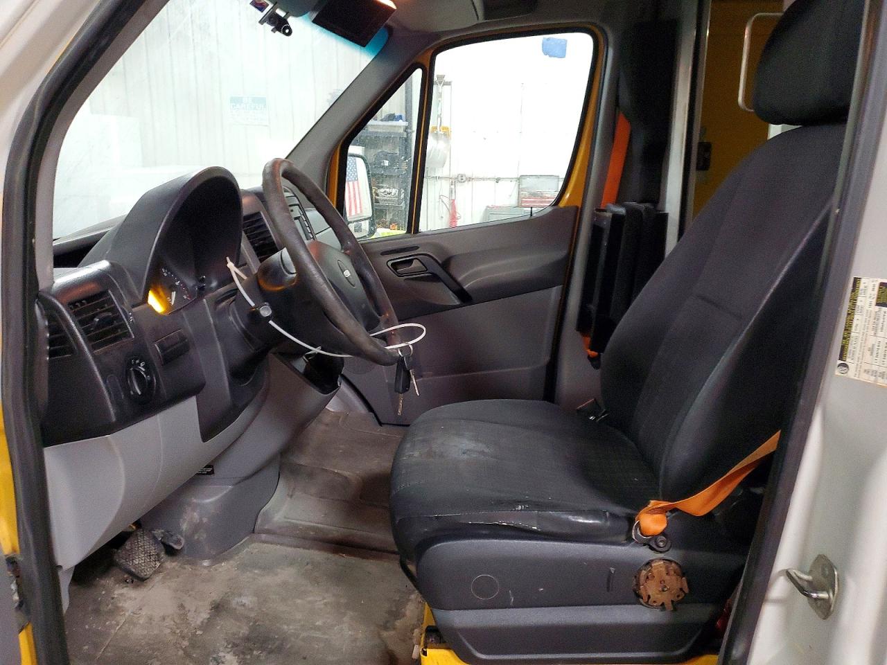 Mercedes-Benz Sprinter 2500