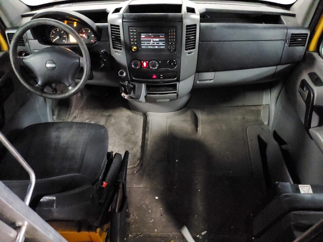 Mercedes-Benz Sprinter 2500