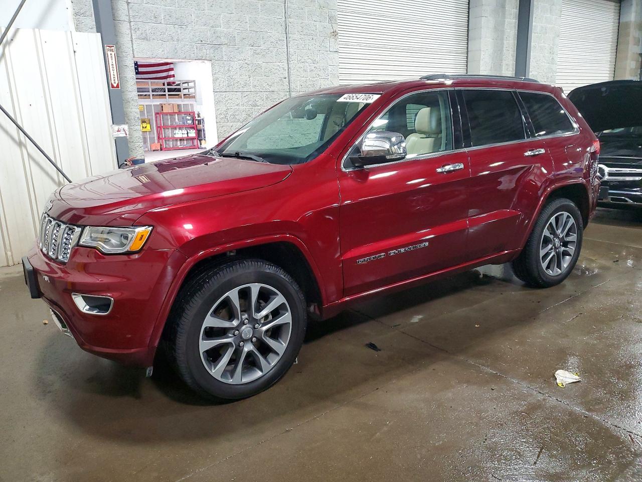 Salvage Jeep Grand Cherokee Image