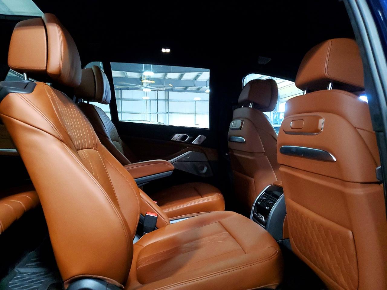BMW X Series M60i