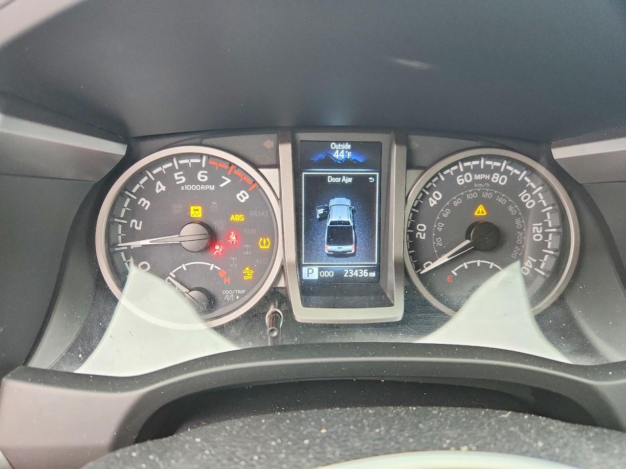 Toyota Tacoma Sr5 V6