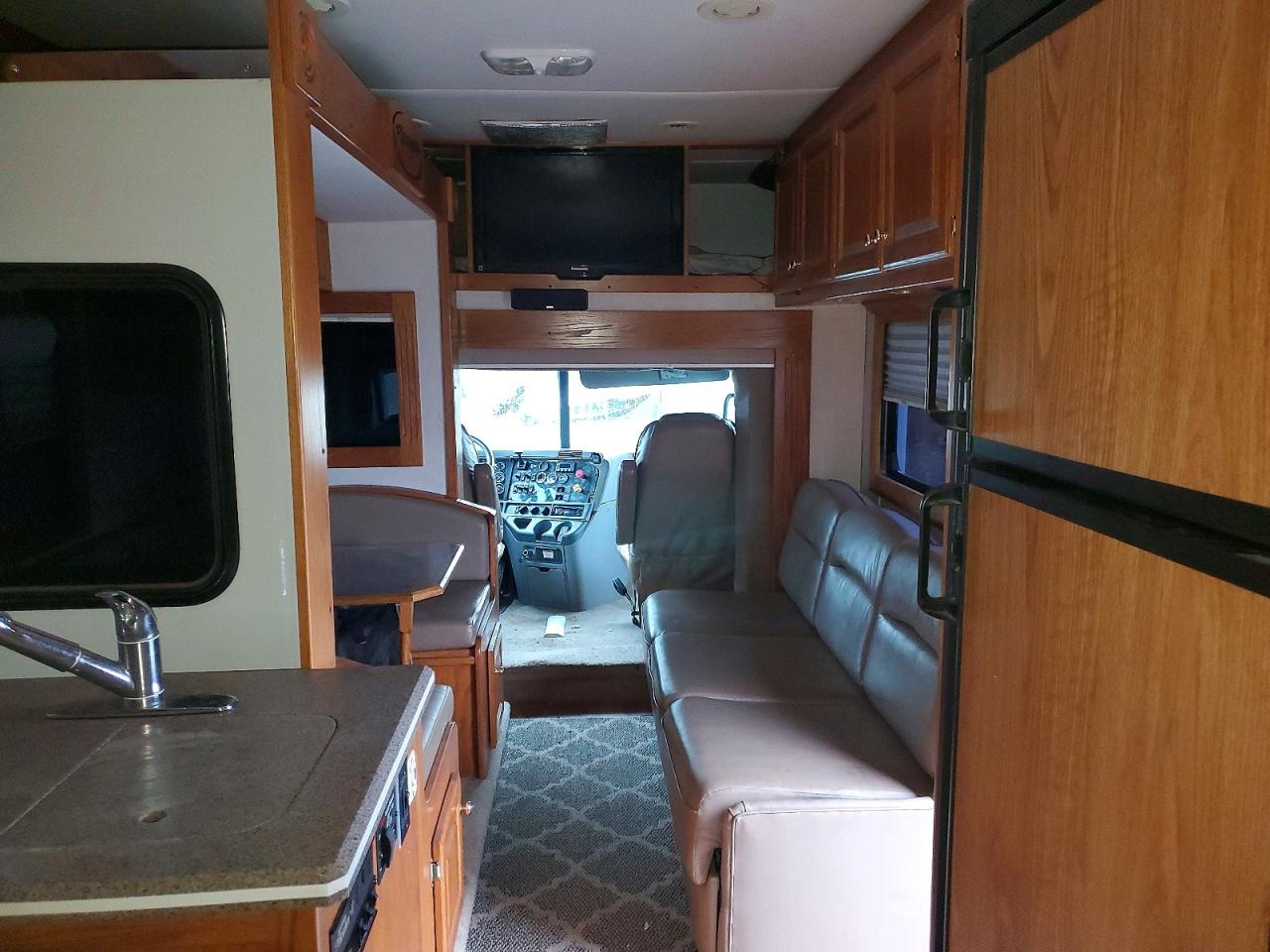 Freightliner Conventional Columbia