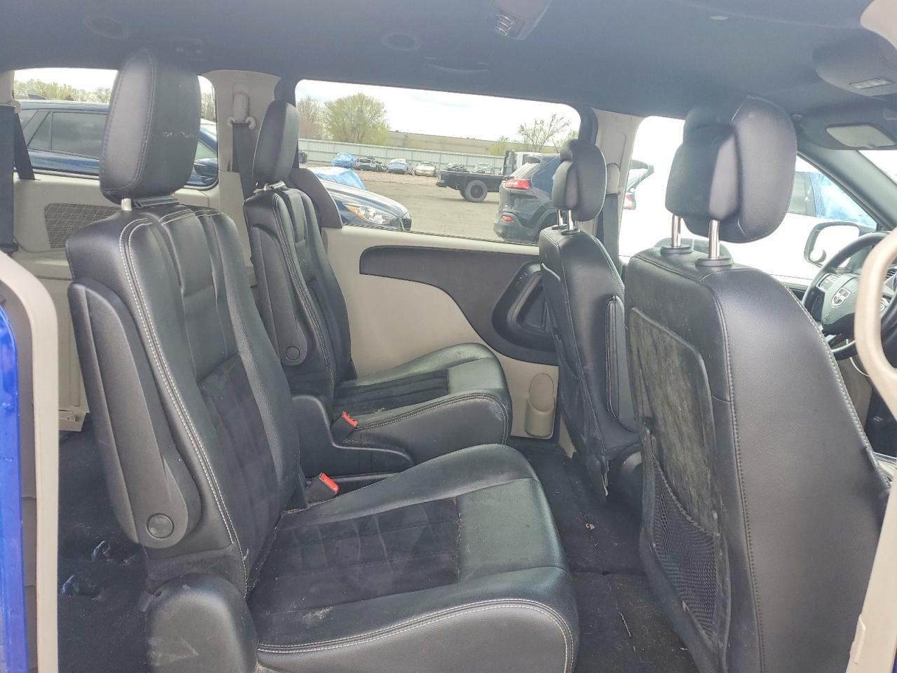 Dodge Caravan Sxt