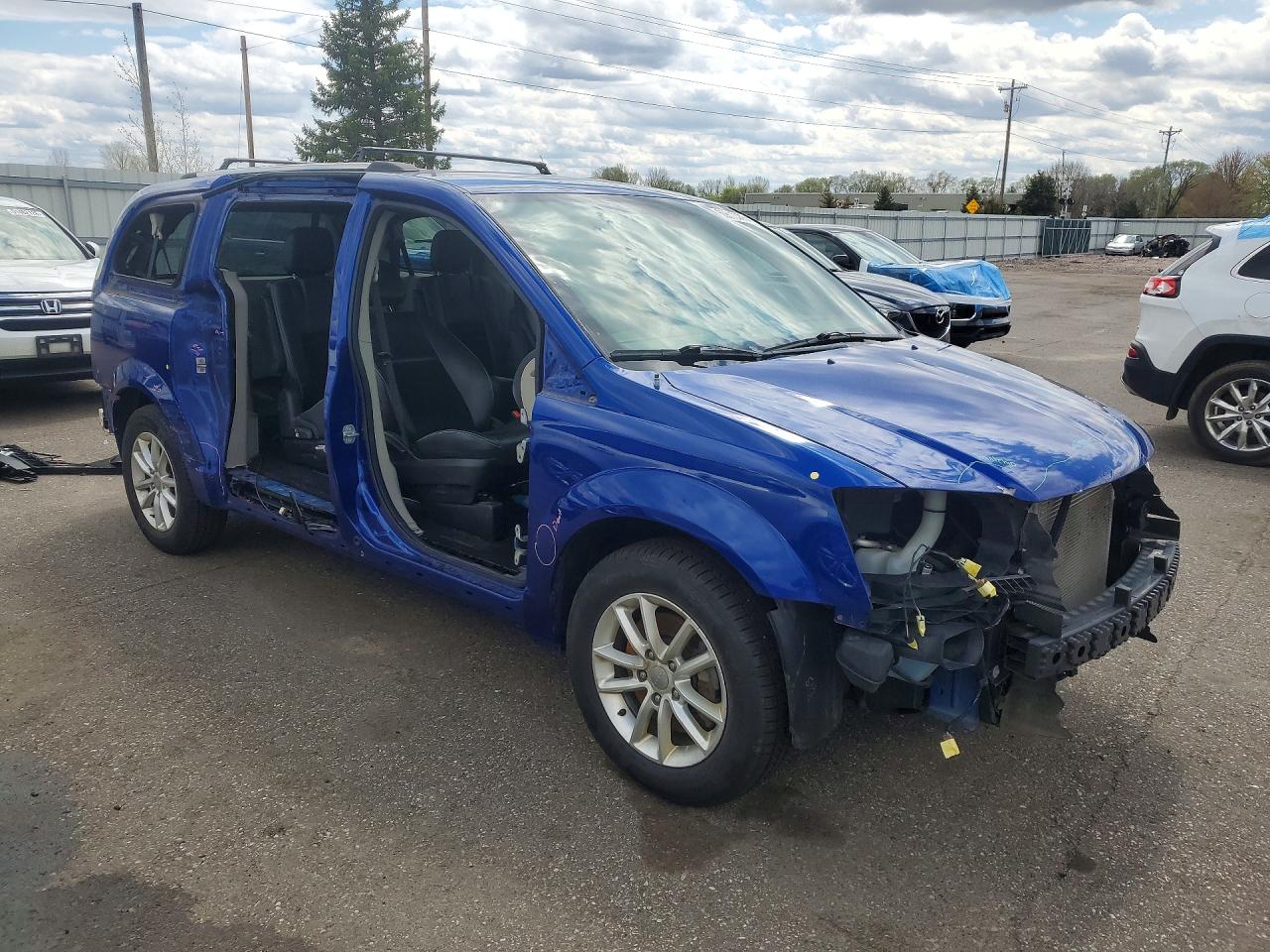 Dodge Caravan Sxt