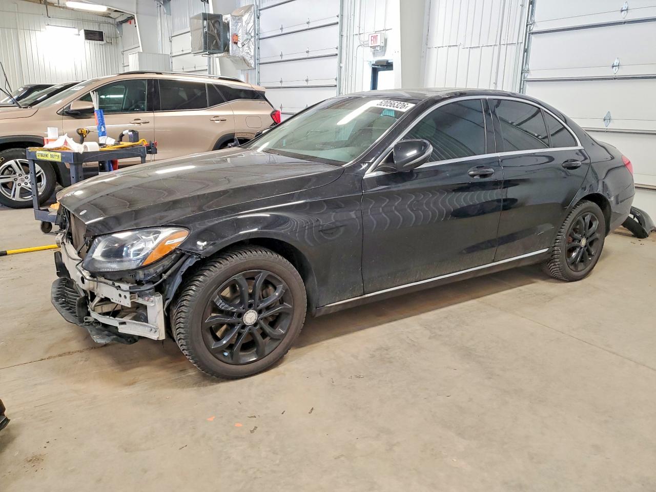 Salvage Mercedes-Benz C-Class Image