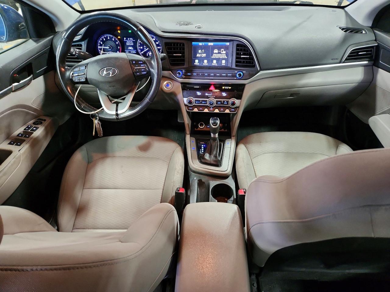 Hyundai ELANTRA Value Edition