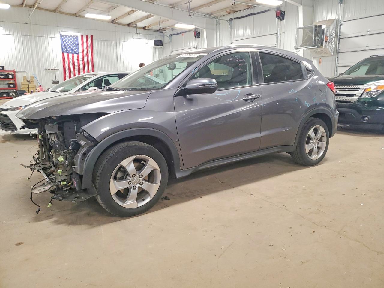 Salvage Honda HR-V Image