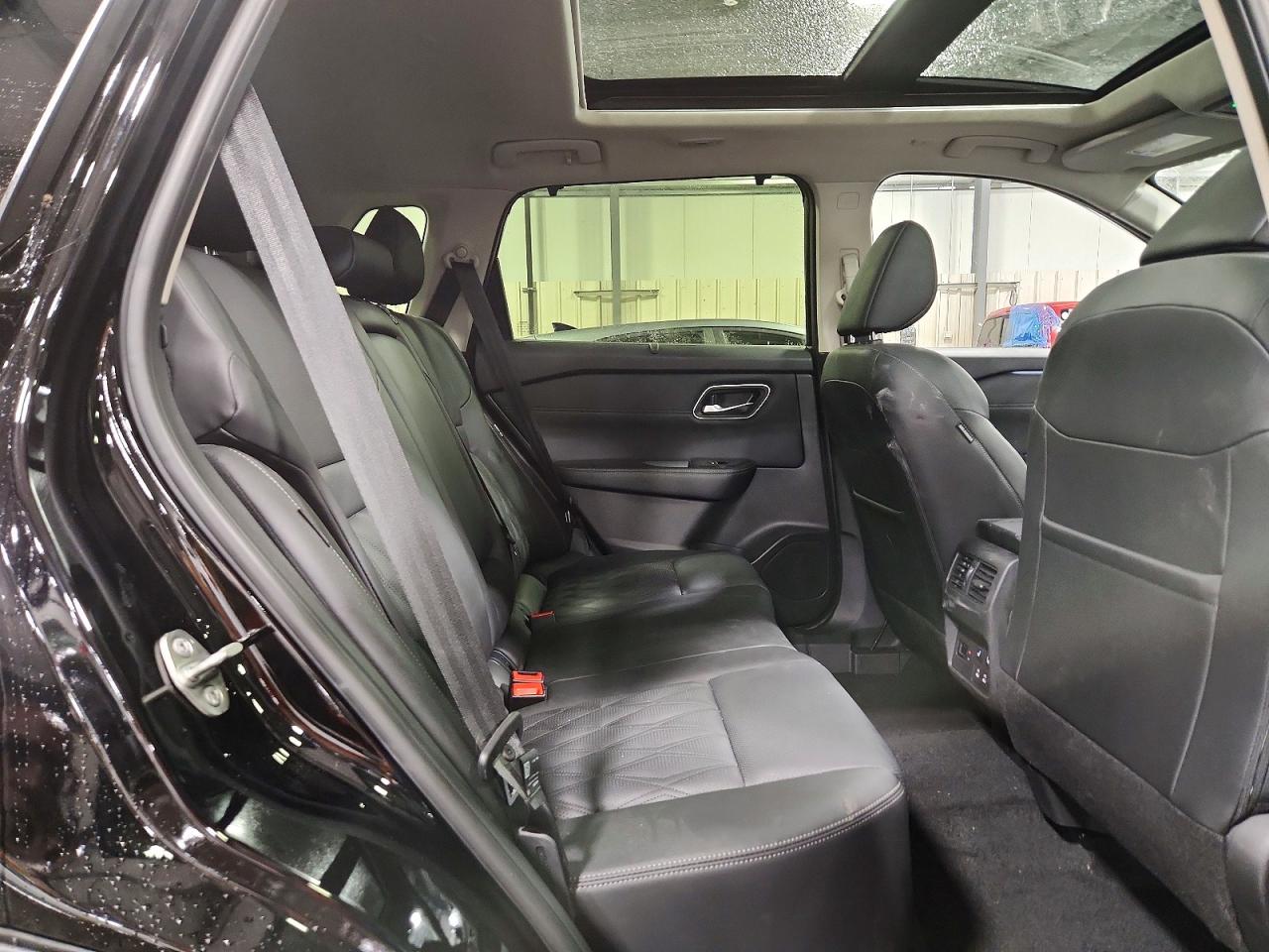 Nissan Rogue Platinum