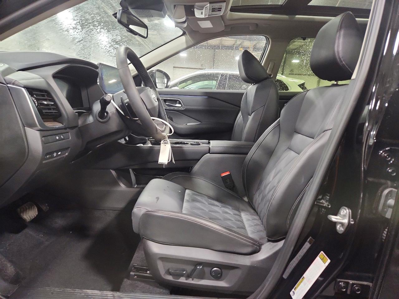 Nissan Rogue Platinum