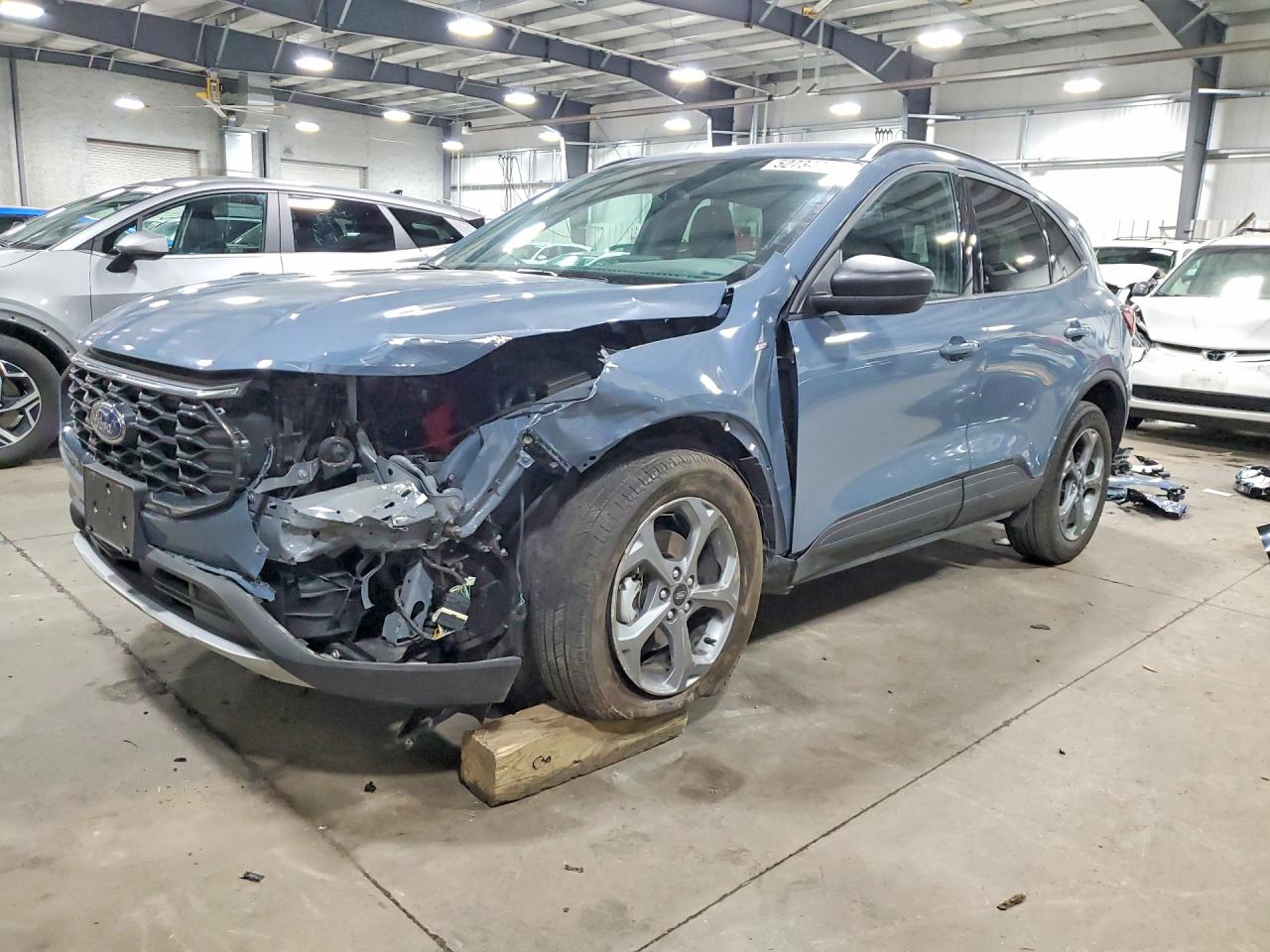 Salvage Ford Escape Image
