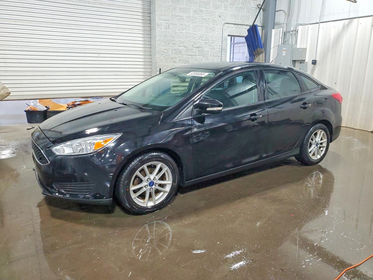 Salvage Ford Focus Image