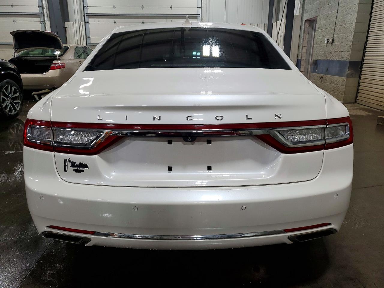 Lincoln Continental Premiere