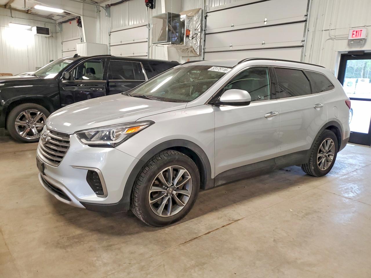 Salvage Hyundai SANTA FE Image