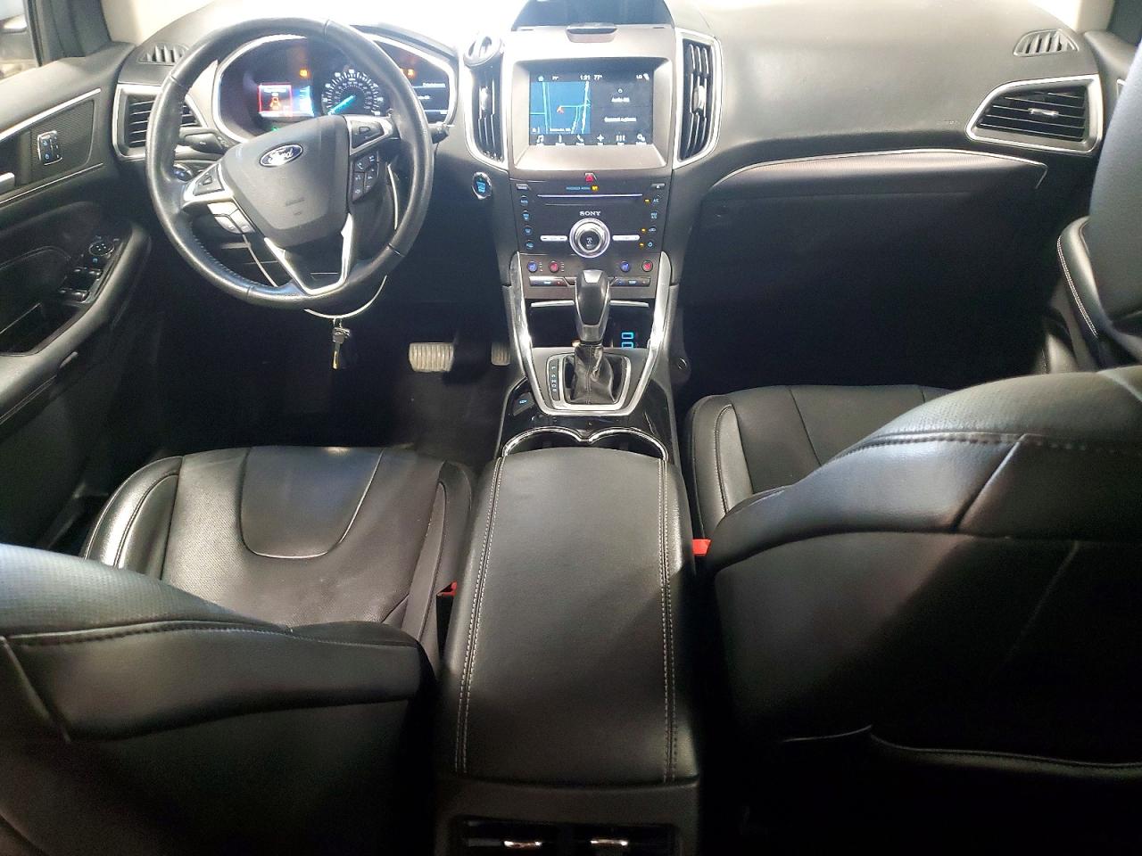 Ford Edge Titanium
