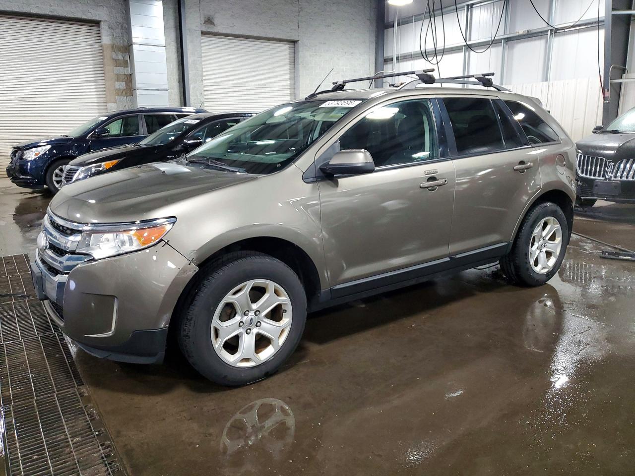 Salvage Ford Edge Image