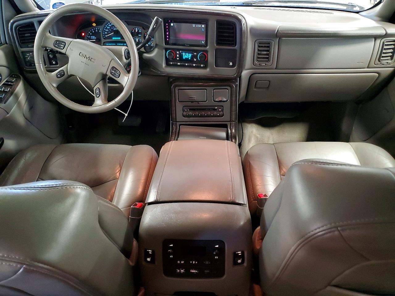 GMC Yukon Denali