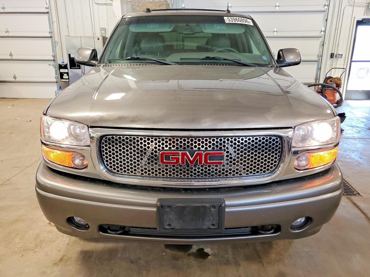 GMC Yukon Denali