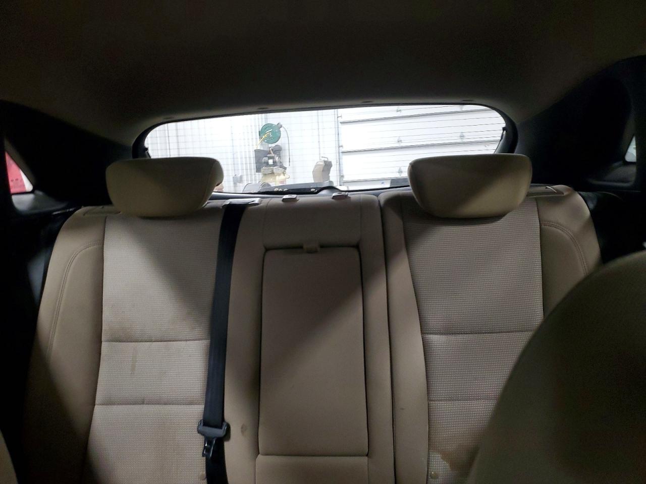 Hyundai ELANTRA Base