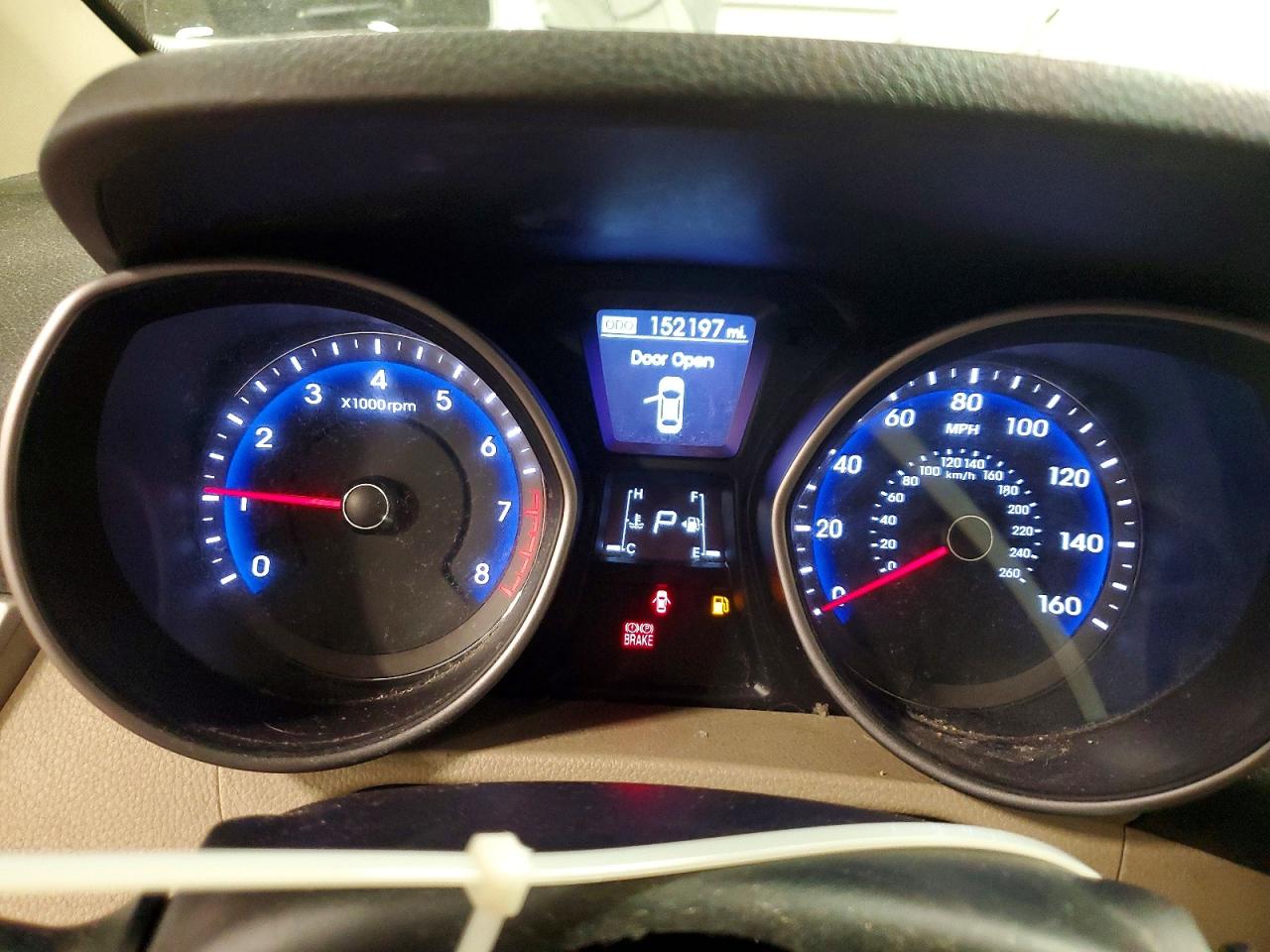 Hyundai ELANTRA Base