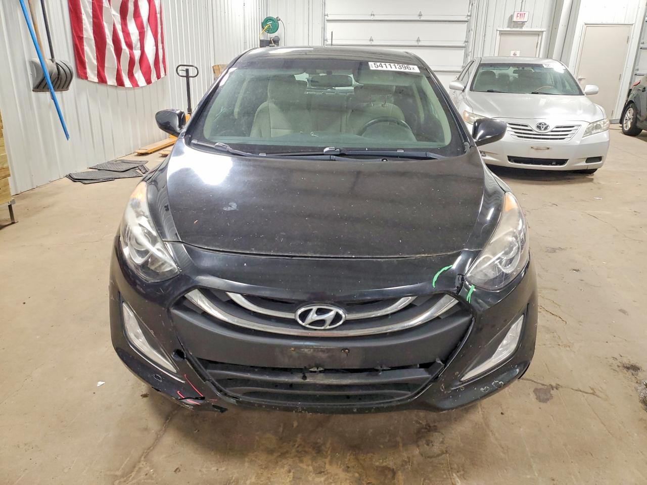 Hyundai ELANTRA Base