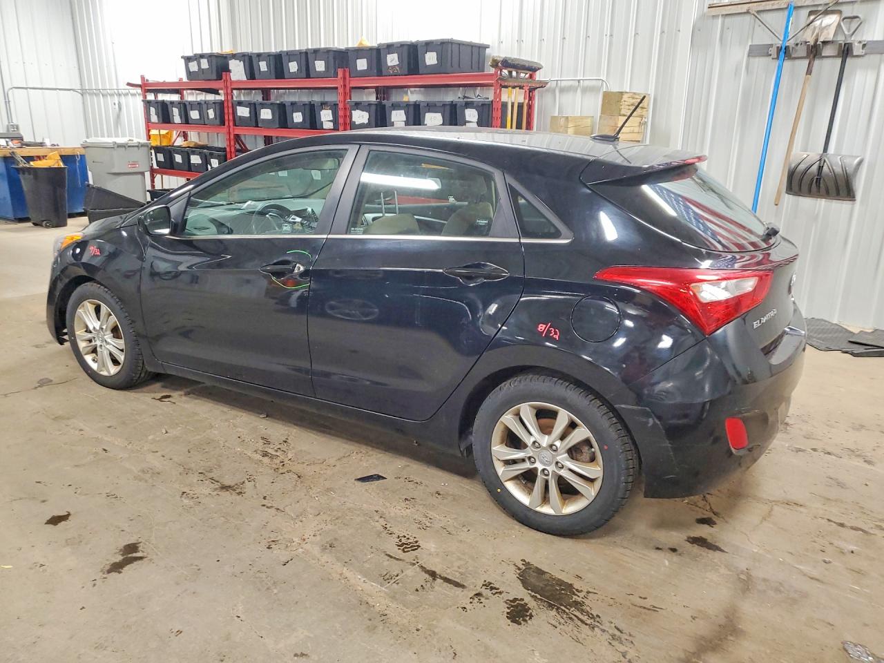 Hyundai ELANTRA Base
