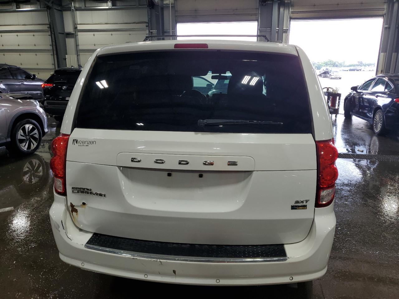 Dodge Caravan Sxt