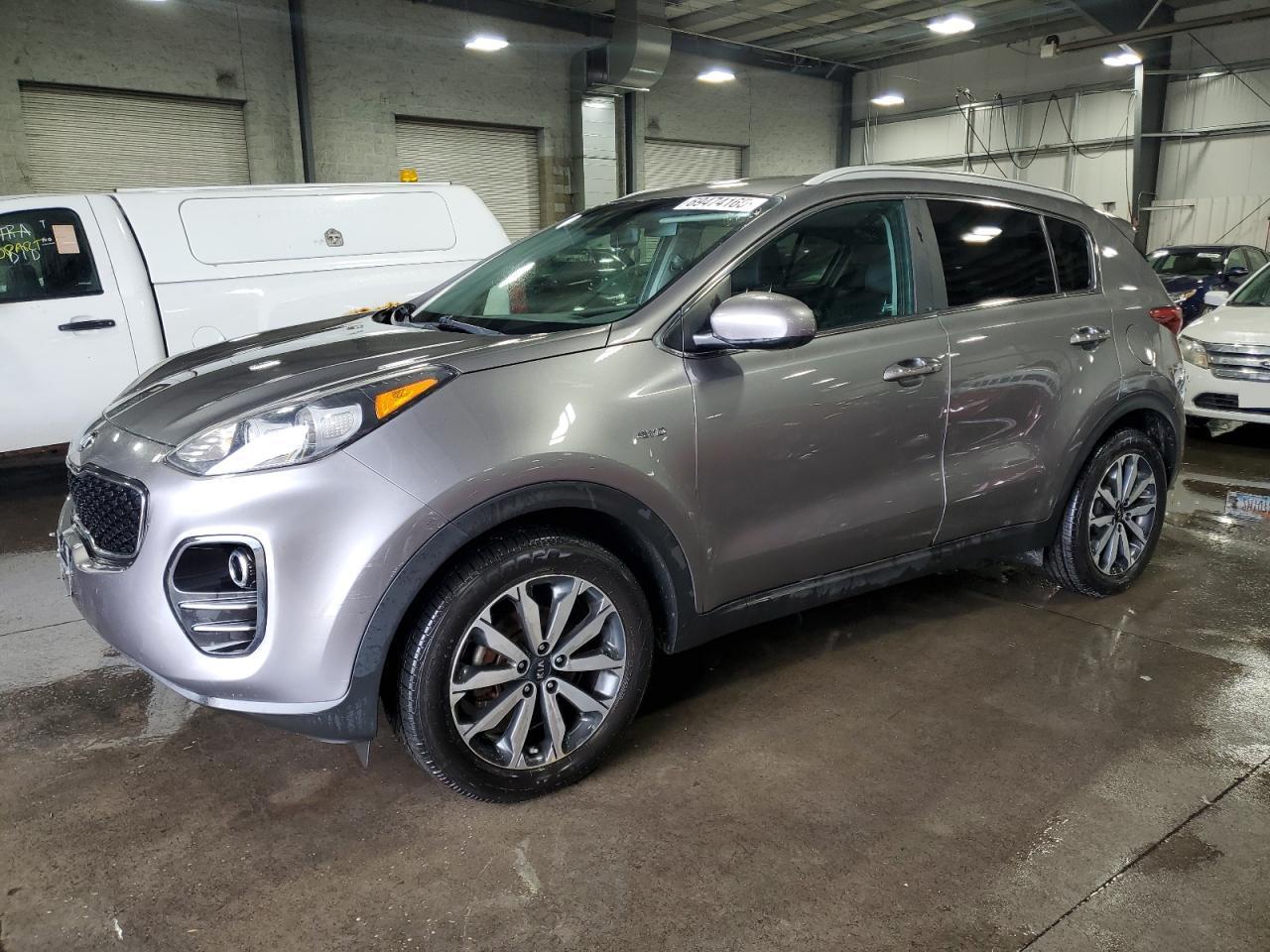 Salvage Kia Sportage Image