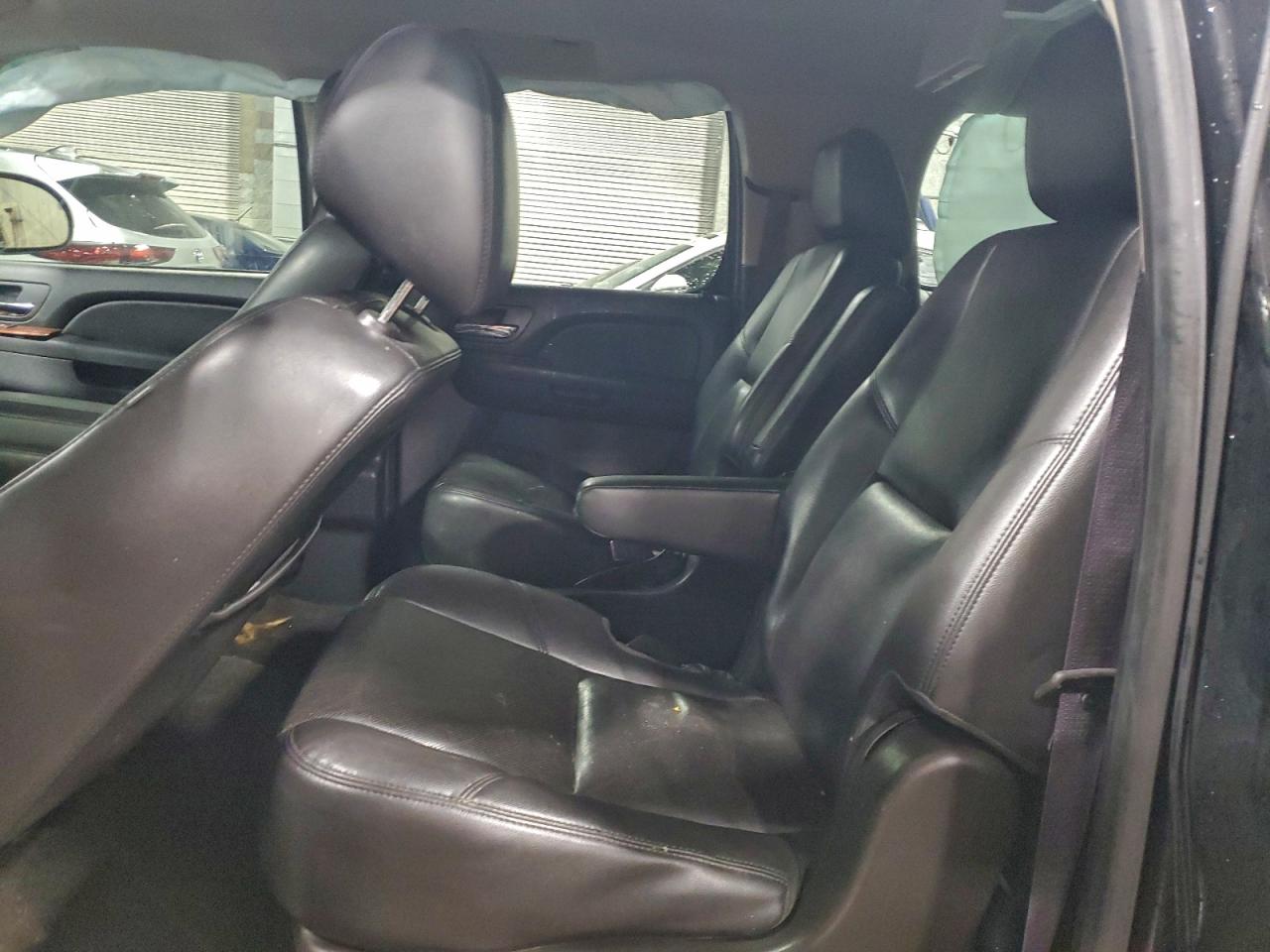 Chevrolet Suburban K1500 Ltz