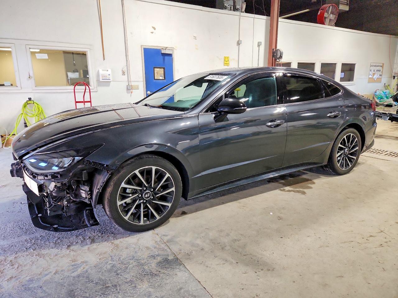 Salvage Hyundai SONATA Image