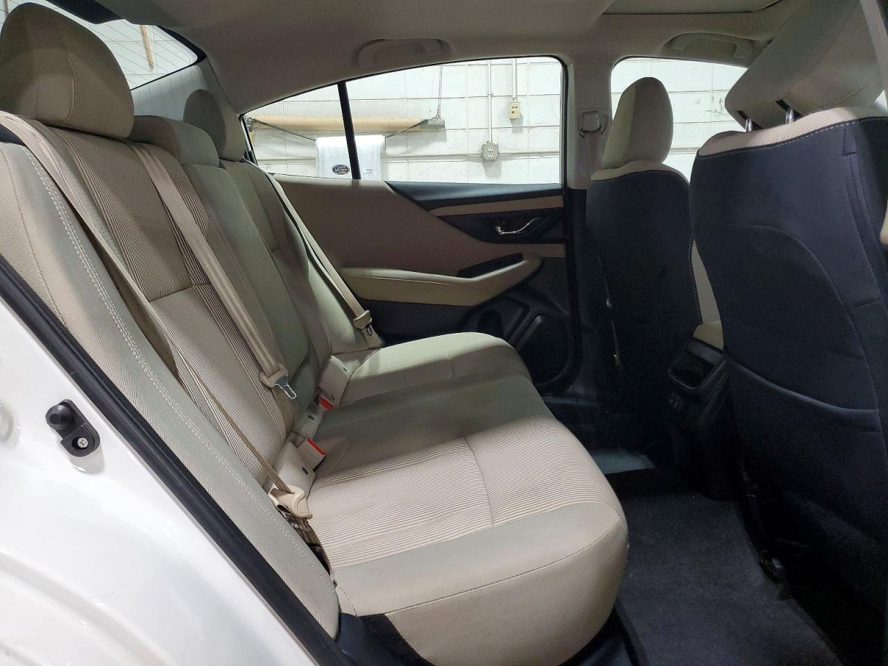 Subaru Legacy Premium