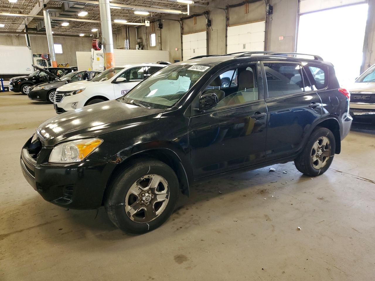 Salvage Toyota RAV4 Image