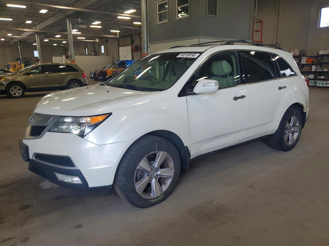 Salvage Acura MDX Image
