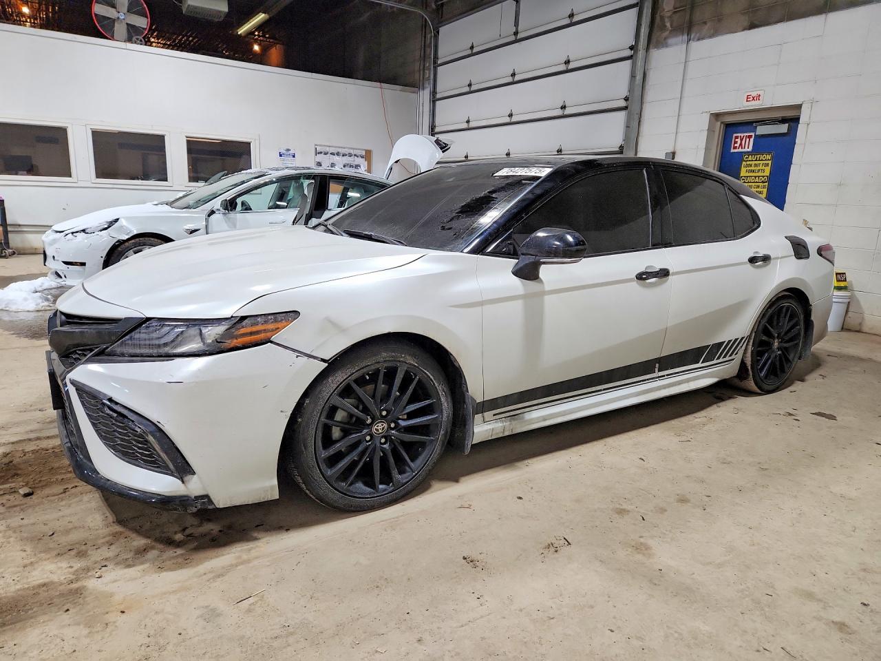 2022 Toyota Camry 4T1KZ1AK0NU******