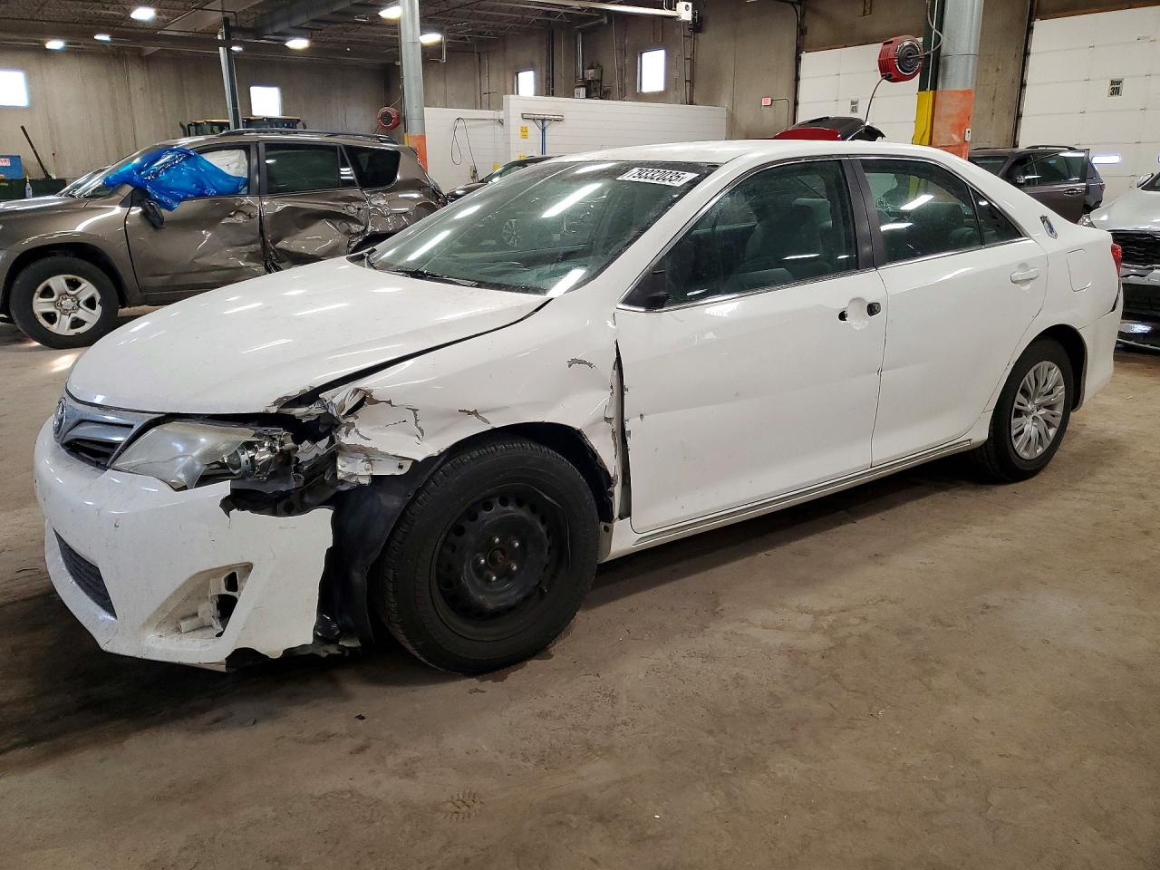 Salvage Toyota Camry Image