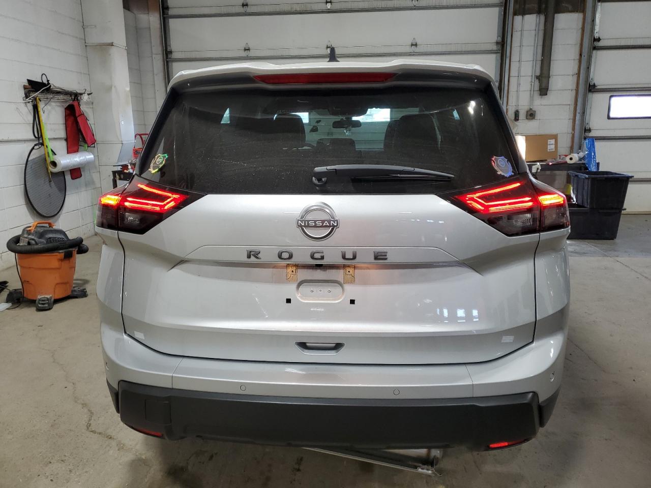 Nissan Rogue S