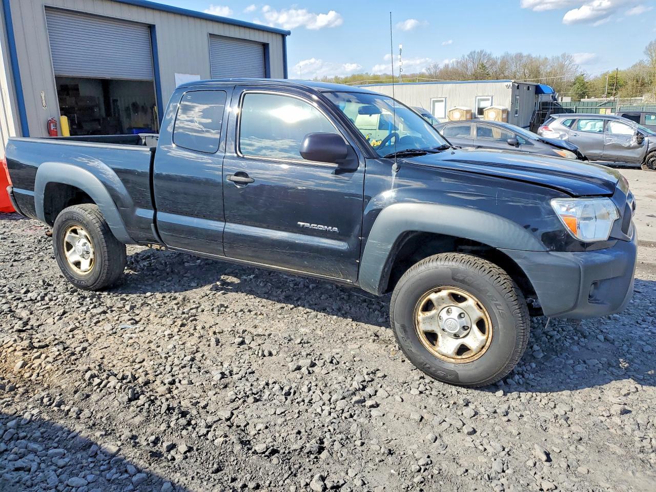Toyota Tacoma Access Cab
