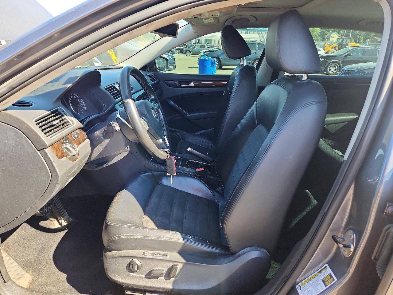 Volkswagen Passat Sel