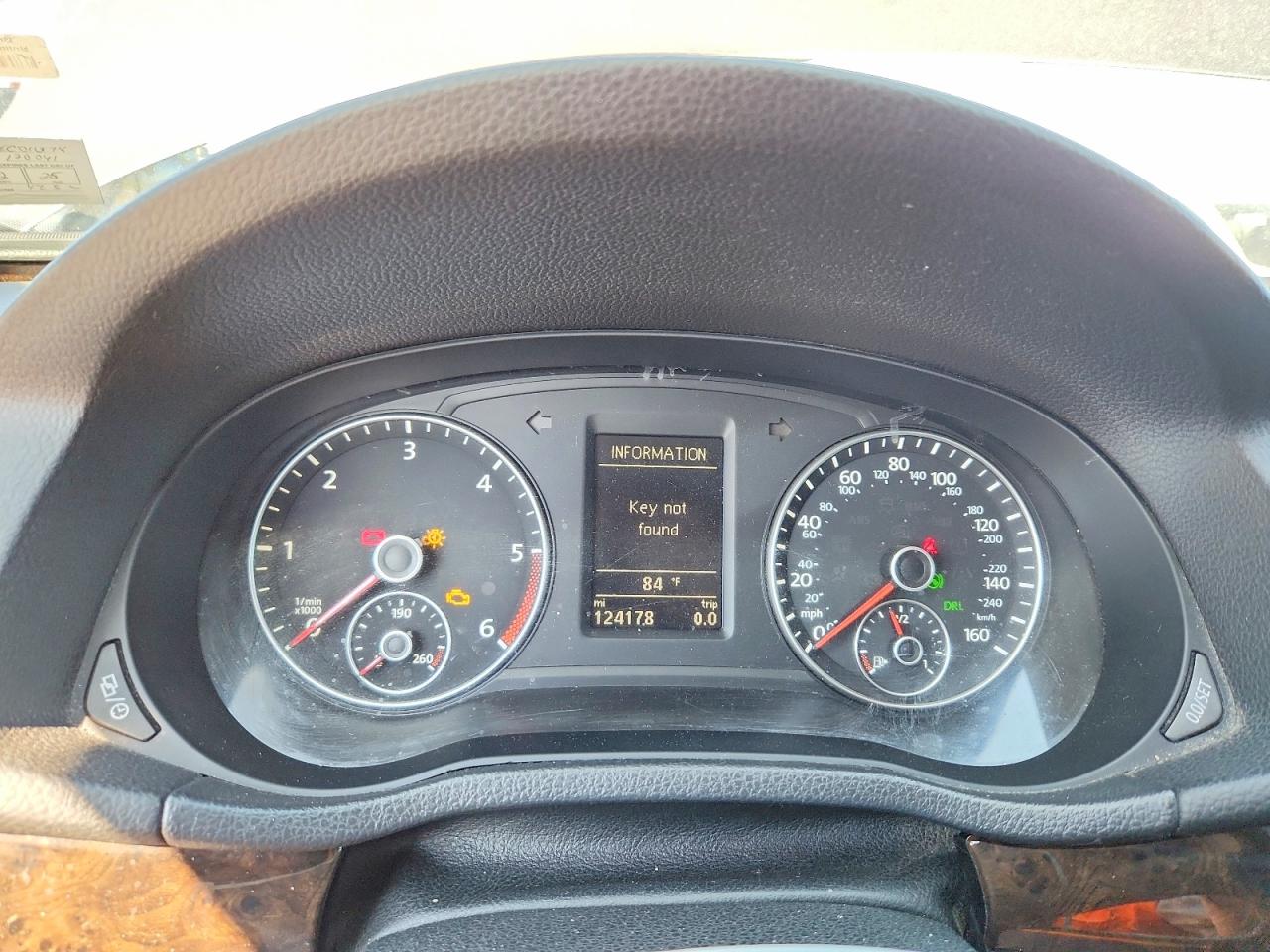 Volkswagen Passat Sel