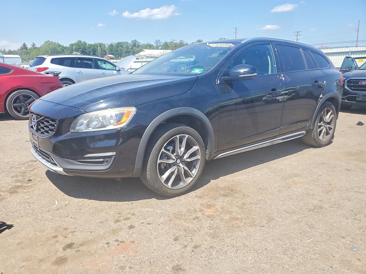 Salvage Volvo V60 Image