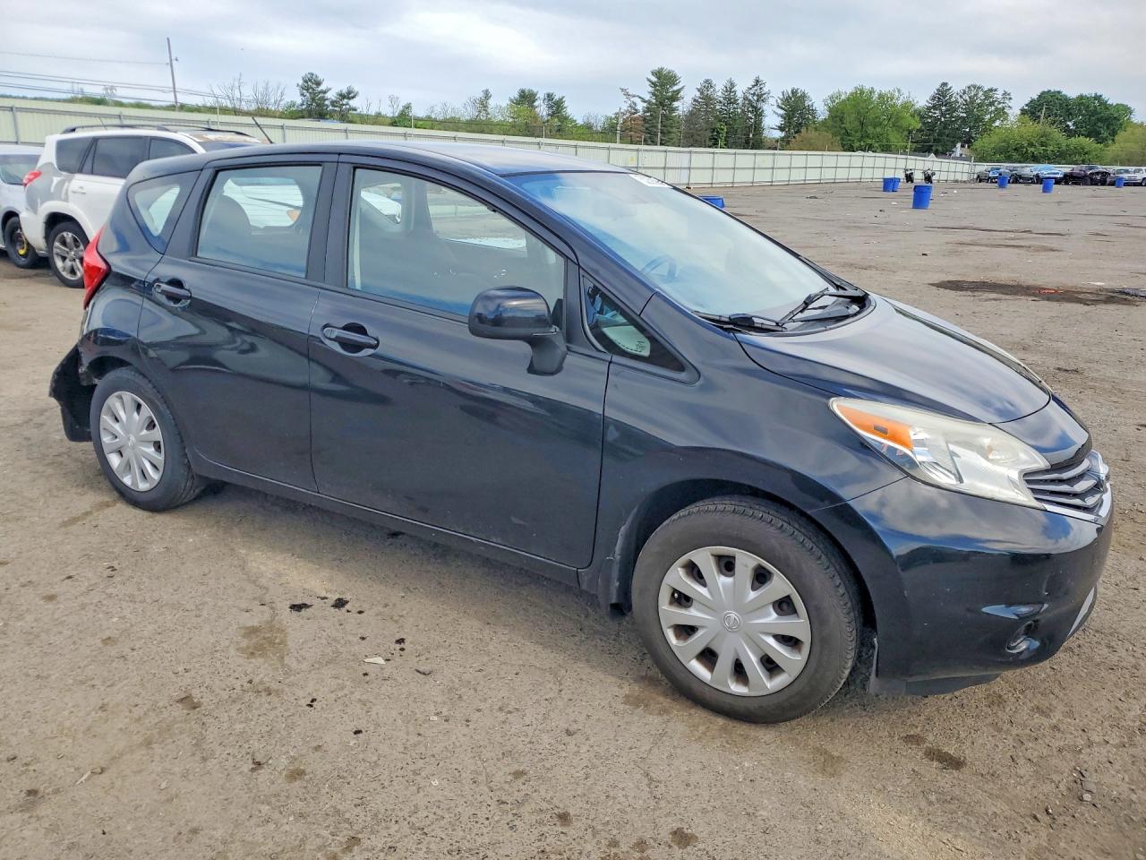 Nissan Versa Sv