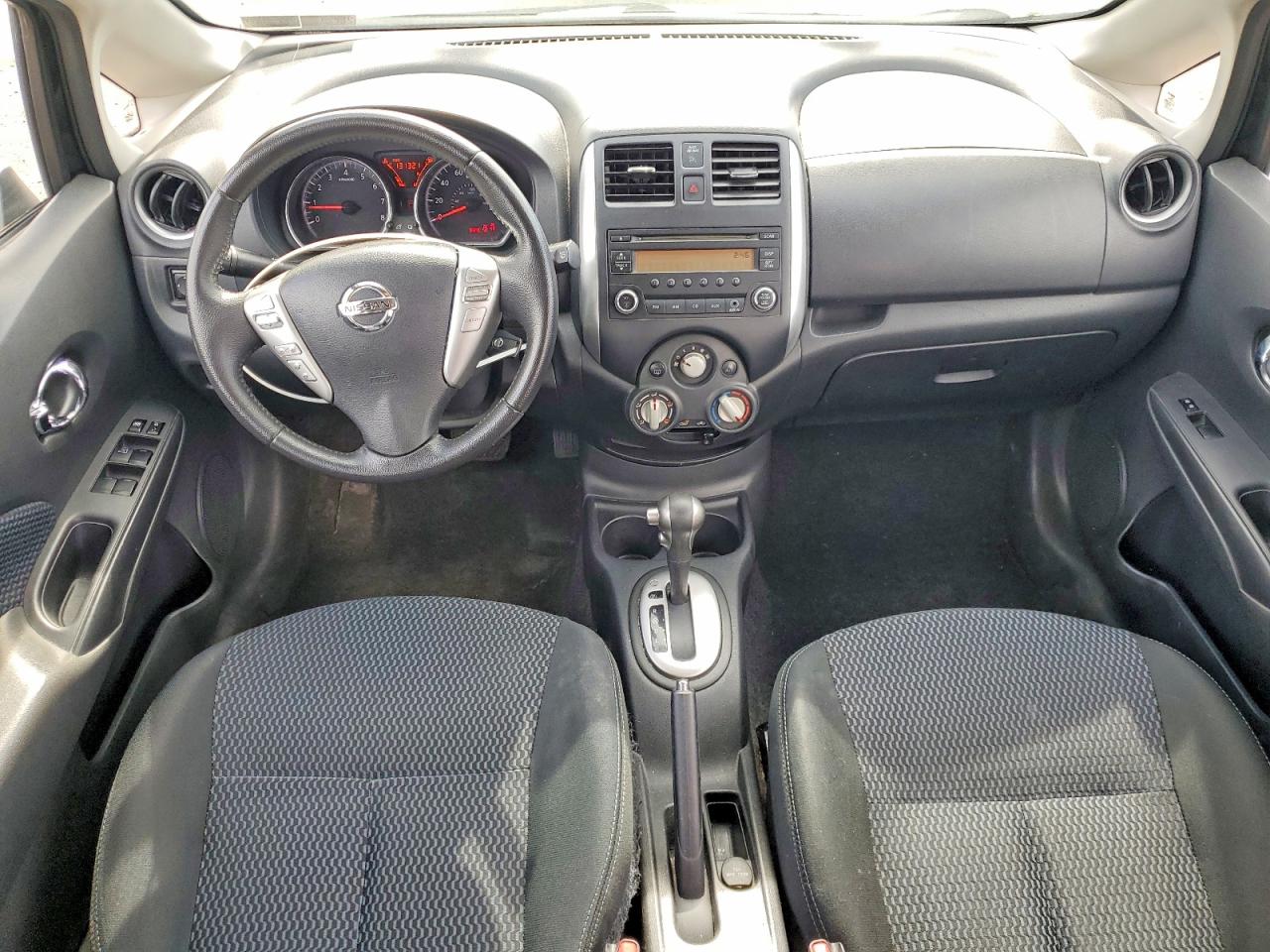 Nissan Versa Sv