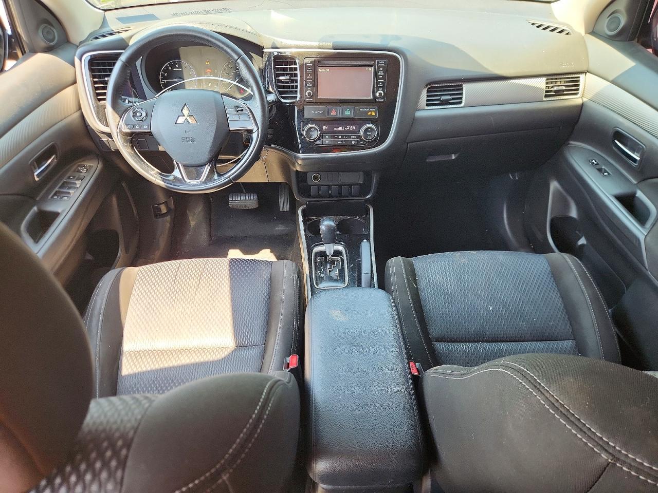 Mitsubishi Outlander Es