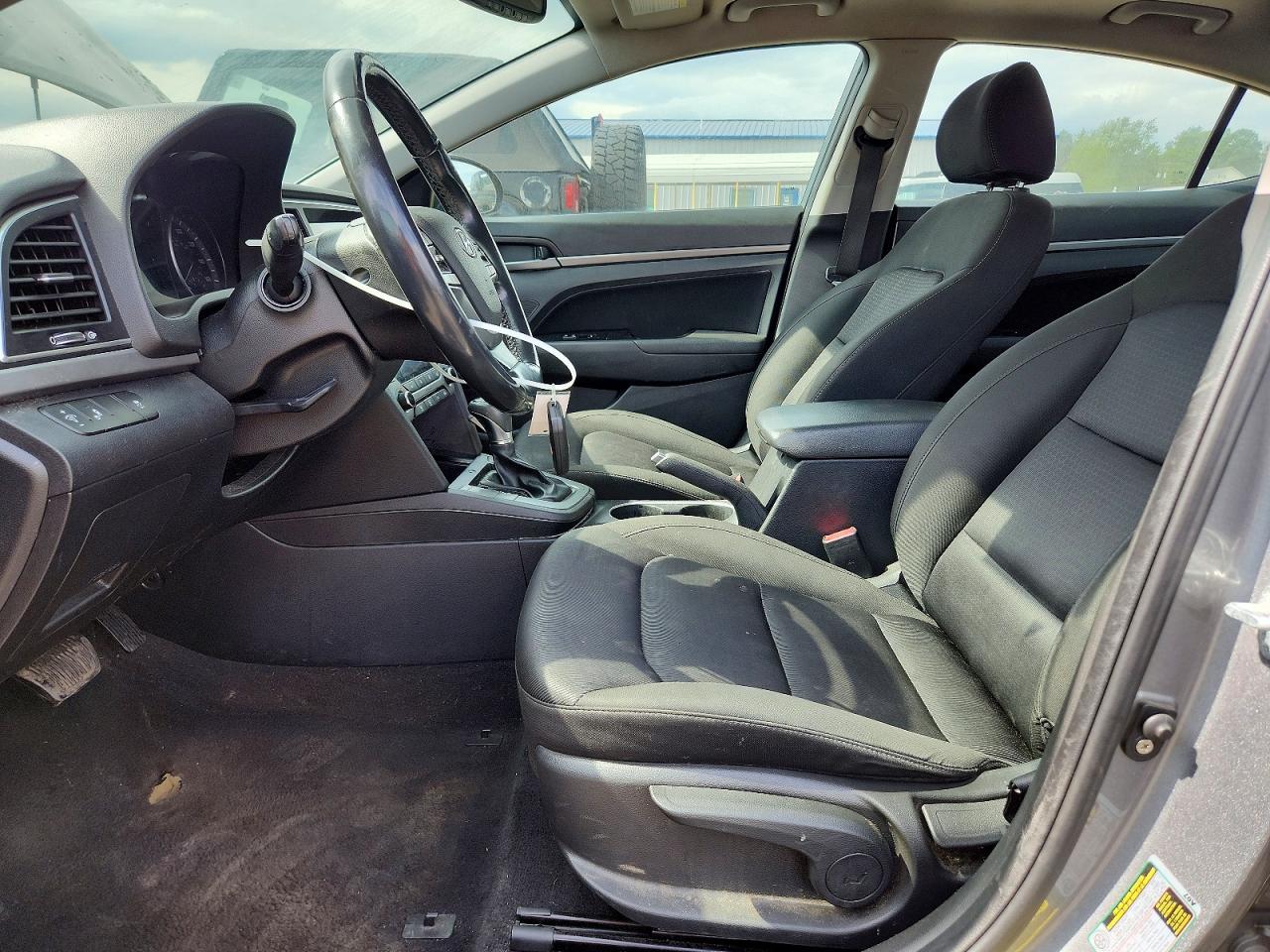 Hyundai ELANTRA Value Edition