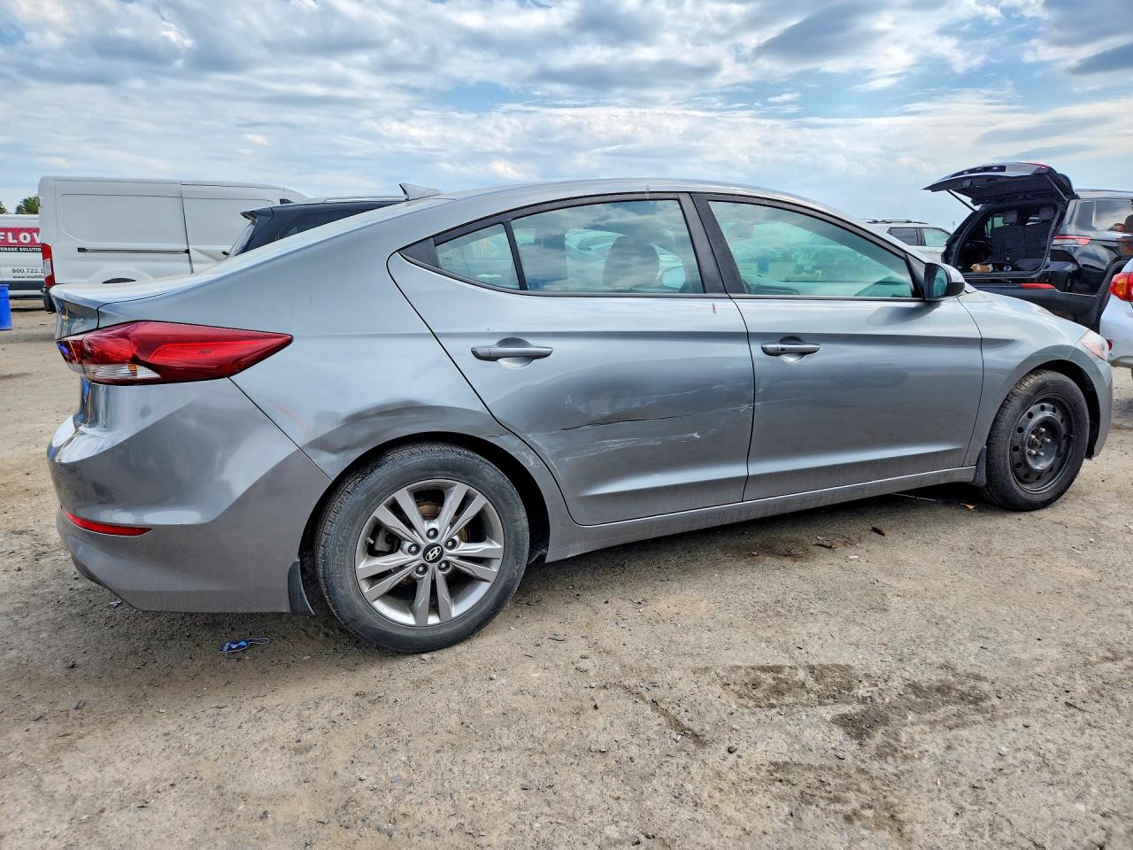 Hyundai ELANTRA Value Edition