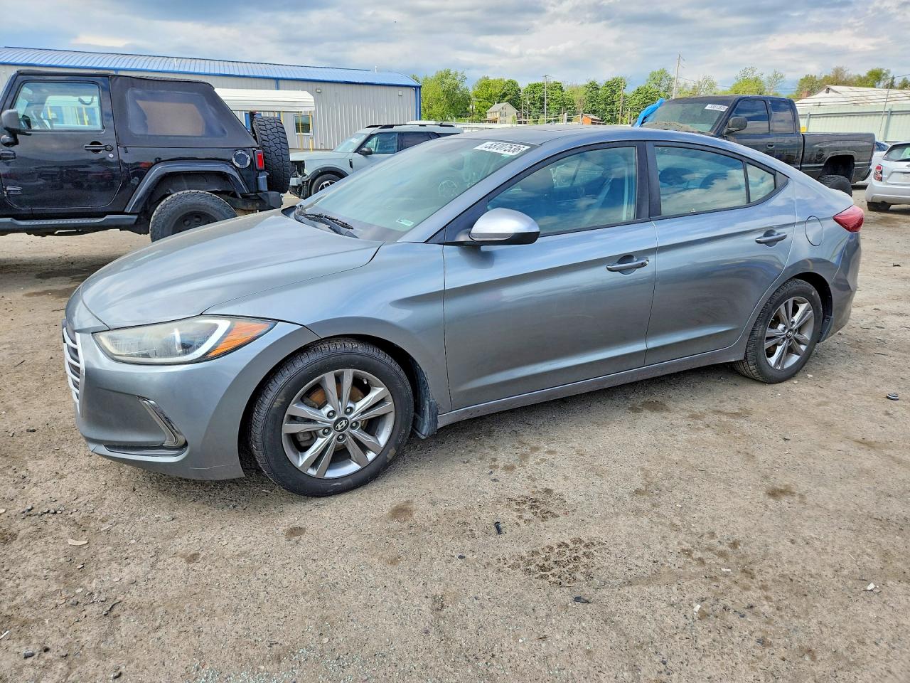 Salvage Hyundai ELANTRA Image