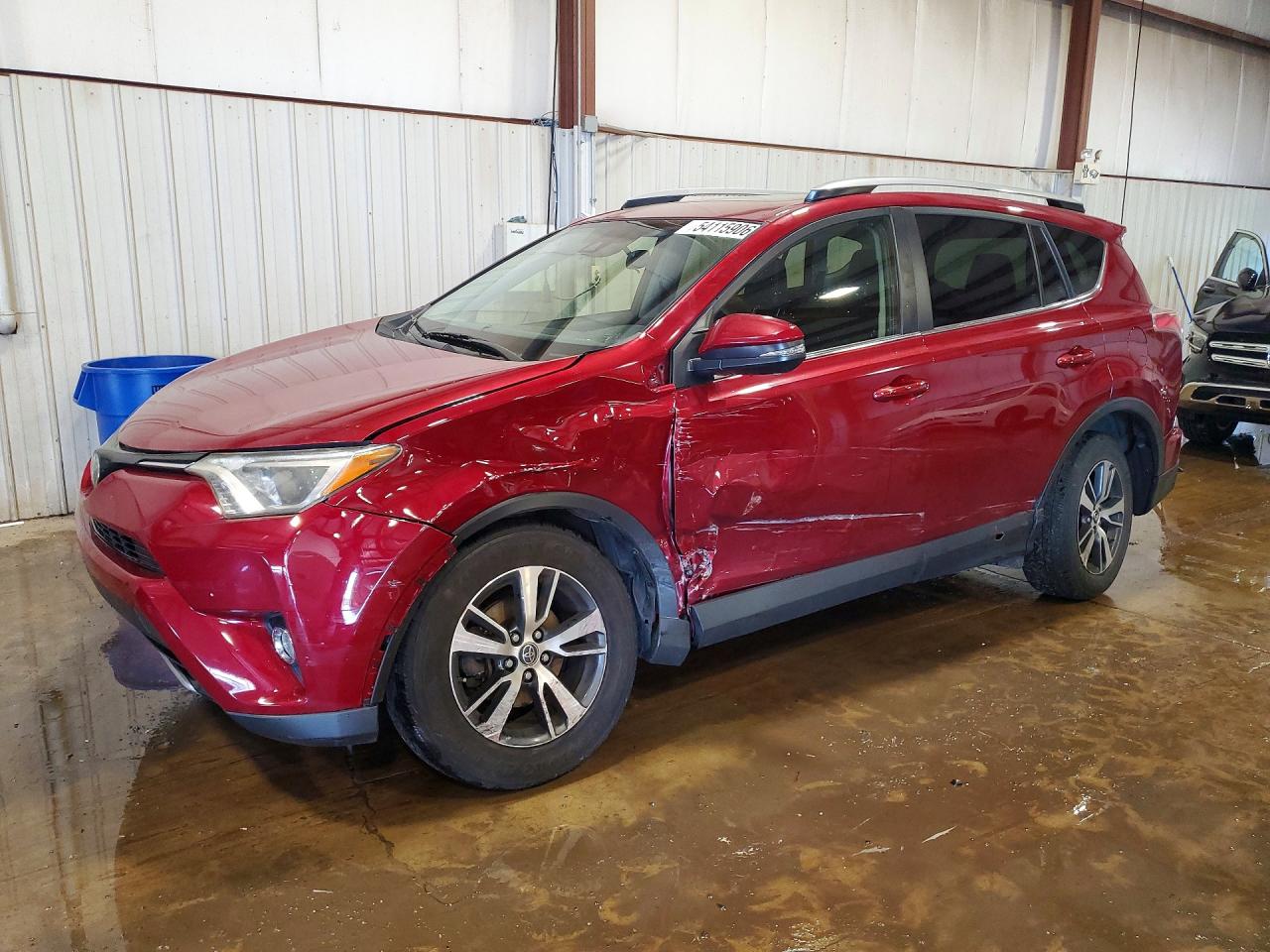 Salvage Toyota RAV4 Image