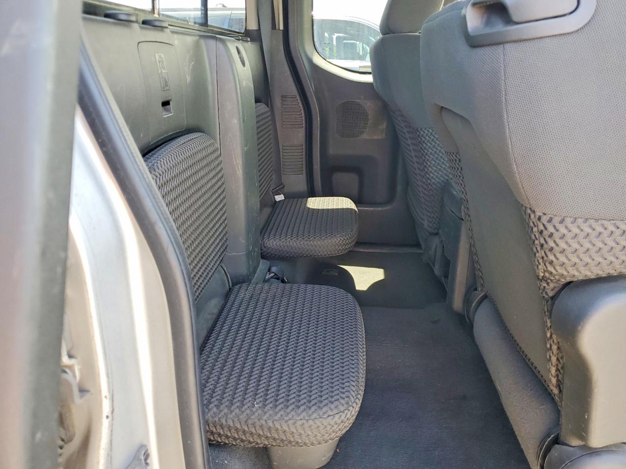 Nissan Frontier Se