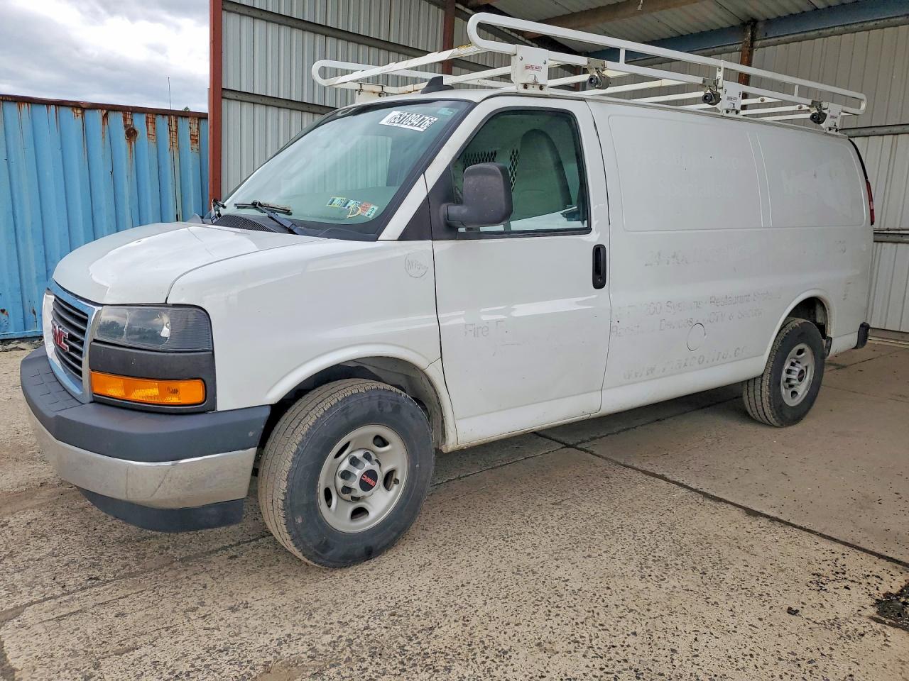 Salvage GMC Savana Image