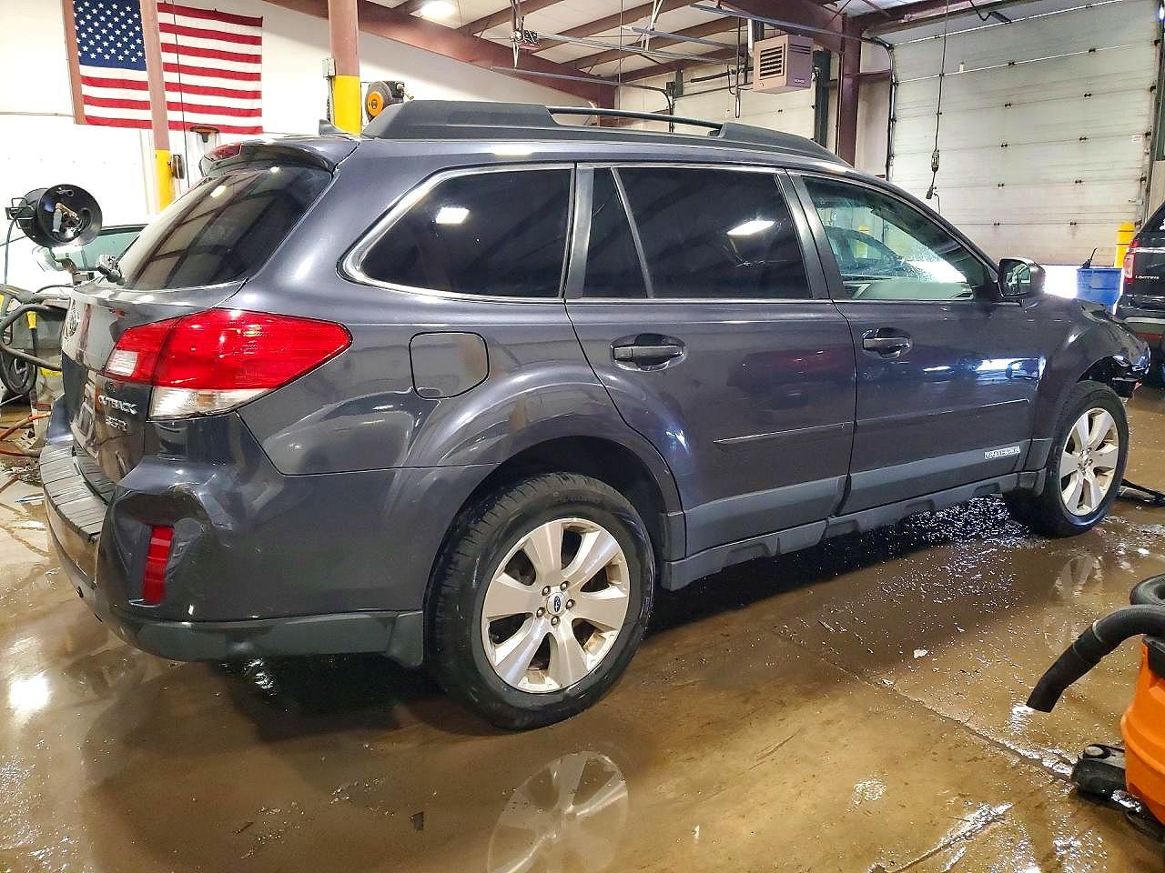 Subaru Outback 3.6r Limited