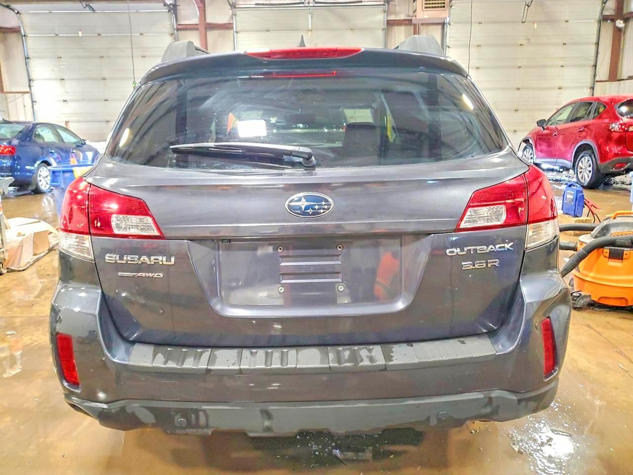 Subaru Outback 3.6r Limited